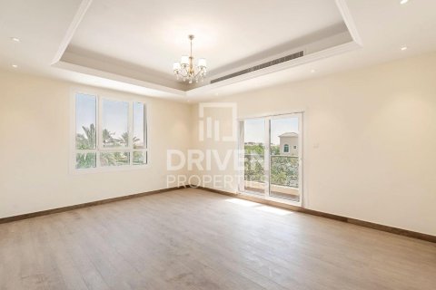 Villa in Hacienda, The Villa, Dubai 5 bedrooms, 944.73 sq.m. № 130060 - photo 7
