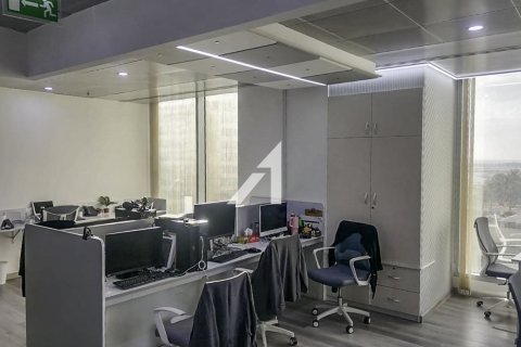 Bureau à Dubai, 115 m², № 49739 - photo 4