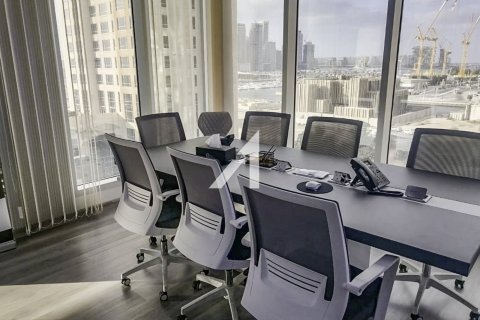 Bureau à Dubai, 115 m², № 49739 - photo 1