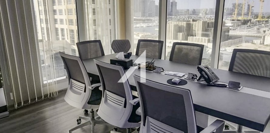 Bureau à Dubai, 115 m², № 49739