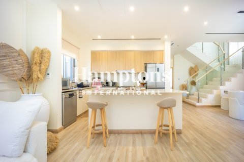 Villa in Maple at Dubai Hills Estate, Dubai Hills Estate, Dubai 4 bedrooms, 450.25996368 sq.m. № 94345 - photo 3