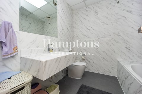 Apartment in Jumeirah Beach Residence, Dubai 2 bedrooms, 131.73645400 sq.m. № 94347 - photo 8