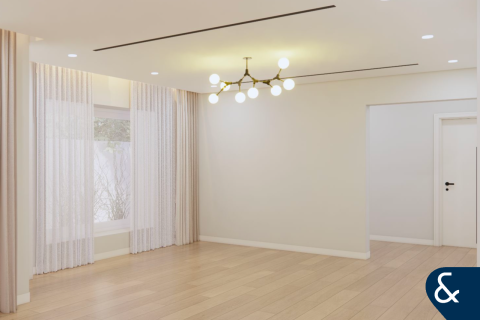 Villa in Arabian Ranches, Dubai 5 bedrooms, 460 sq.m. № 98887 - photo 3