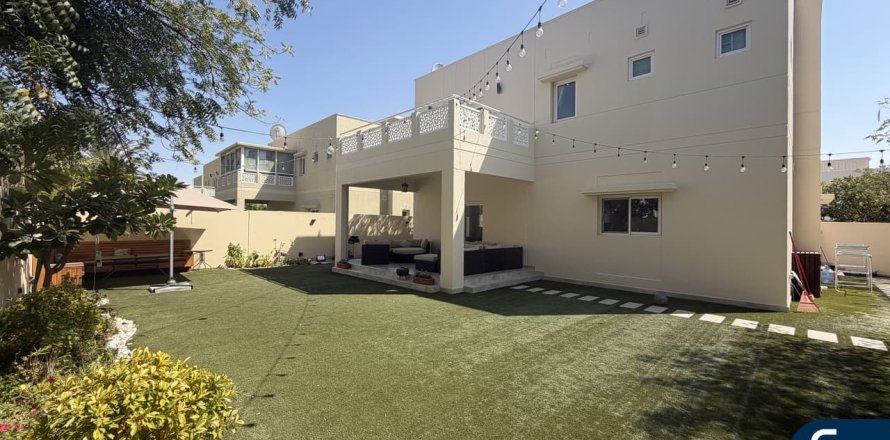 Villa en Meadows 1, Meadows, Dubai, 4 dormitorios, 540 m², № 98875