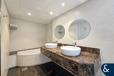 Villa en Meadows 1, Meadows, Dubai, 4 dormitorios, 540 m², № 98875 - foto 11