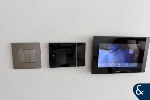 Apartment in Jumeirah Lake Towers, Dubai 1 bedroom, 80 sq.m. № 98886 - photo 11