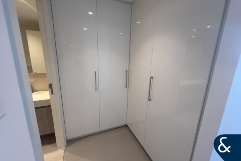 Apartment in Downtown Dubai (Downtown Burj Dubai), Dubai 2 bedrooms, 101 sq.m. № 98896 - photo 11