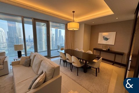 Apartment in Downtown Dubai (Downtown Burj Dubai), Dubai 3 bedrooms, 226 sq.m. № 98898 - photo 3
