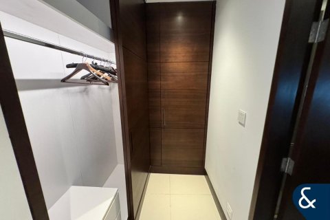 Apartment in Downtown Dubai (Downtown Burj Dubai), Dubai 3 bedrooms, 226 sq.m. № 98898 - photo 13