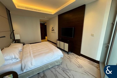 Apartment in Downtown Dubai (Downtown Burj Dubai), Dubai 3 bedrooms, 226 sq.m. № 98898 - photo 17