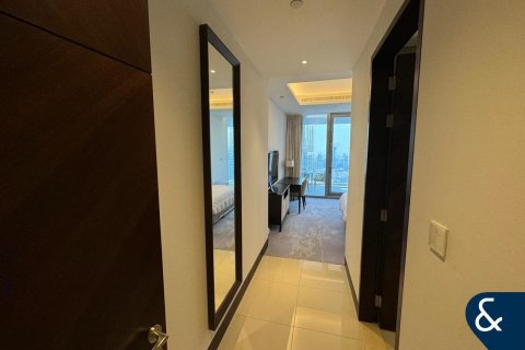Apartment in Downtown Dubai (Downtown Burj Dubai), Dubai 3 bedrooms, 226 sq.m. № 98898 - photo 10