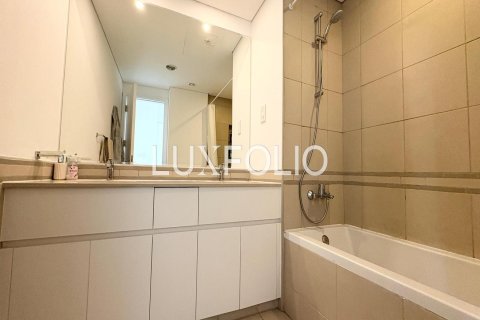 Apartment in Town Square, Dubai 3 bedrooms, 131 sq.m. № 45656 - photo 11