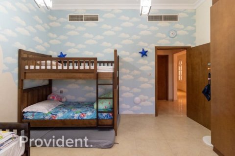Villa en The Villa, Dubai, 6 dormitorios, № 2197 - foto 13