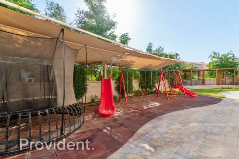 Villa en The Villa, Dubai, 6 dormitorios, № 2197 - foto 28