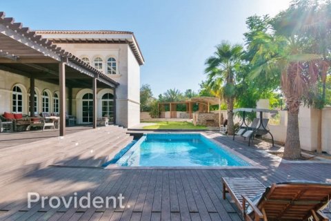 Villa en The Villa, Dubai, 6 dormitorios, № 2197 - foto 27
