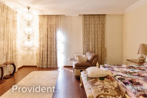 Villa en The Villa, Dubai, 6 dormitorios, № 2197 - foto 12