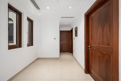 Villa en Aseel, Arabian Ranches, Dubai, 4 dormitorios, 488.28 m², № 142252 - foto 23