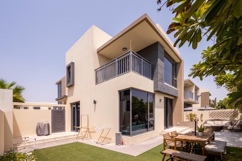 Villa in Maple 1, Dubai Hills Estate, Dubai 4 bedrooms, 228.73 sq.m. № 142256 - photo 3