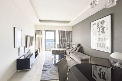 Снять в аренду квартиру в DAMAC Towers by Paramount, Бизнес-Бэй, Дубай: 1 спальня, 88м², № 20827 - фото 2