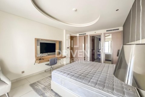Снять в аренду квартиру в DAMAC Towers by Paramount, Бизнес-Бэй, Дубай: 1 спальня, 88м², № 20827 - фото 4