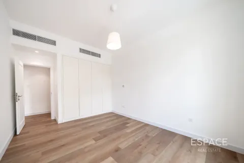 Appartement à The Views, Dubai, 2 chambres, 140 m², № 61642 - photo 9