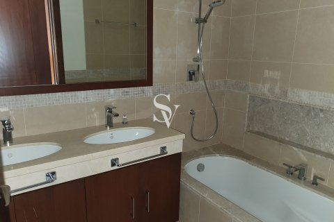 Apartment in Downtown Dubai (Downtown Burj Dubai), Dubai 2 bedrooms, 120 sq.m. № 68606 - photo 4