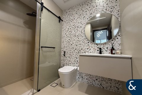 Снять в аренду виллу в Dubai Land, Дубай: 2 спальни, 173м², № 79054 - фото 13