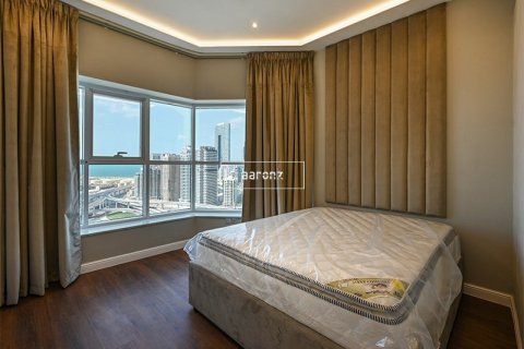 Apartment in Jumeirah Lake Towers, Dubai 2 bedrooms, 82.5 sq.m. № 17261 - photo 5