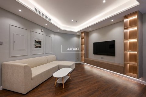 Apartment in Jumeirah Lake Towers, Dubai 2 bedrooms, 82.5 sq.m. № 17261 - photo 2