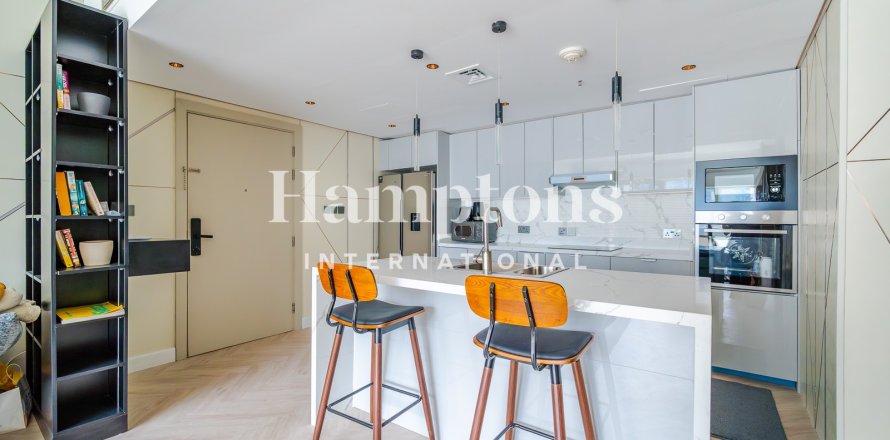 Apartment in The Address Dubai Marina, Dubai Marina, Dubai 1 bedroom, 78.2243 sq.m. № 105521