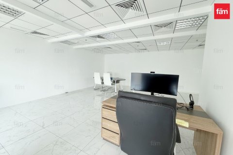 Office in Dubai 819.3 sq.m. № 60266 - photo 9