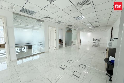 Office in Dubai 819.3 sq.m. № 60266 - photo 11