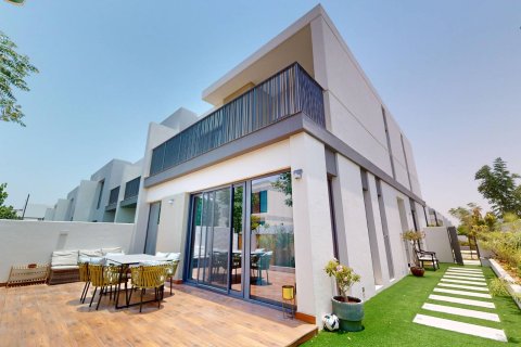 Купить таунхаус в Elan, Tilal Al Ghaf, Дубай: 4 спальни, 218.7м², № 6319 - фото 1