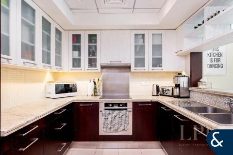 Купить квартиру в Даунтаун Дубай (Даунтаун Бурдж Дубай), Дубай: 1 спальня, 103м², № 98244 - фото 5