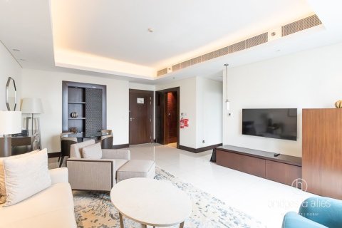 Снять в аренду квартиру в Даунтаун Дубай (Даунтаун Бурдж Дубай), Дубай: 1 спальня, 74м², № 90684 - фото 2