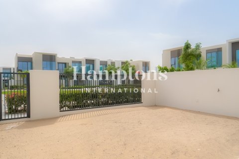 Снять в аренду таунхаус в Al Manara, Jumeirah Village Triangle, Дубай: 3 спальни, 174.75054300м², № 111220 - фото 9