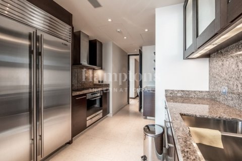 Appartement à Burj Khalifa, Dubai, 2 chambres, 177.35182700 m², № 111225 - photo 18