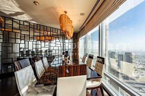 Appartement à Burj Khalifa, Dubai, 2 chambres, 177.35182700 m², № 111225 - photo 8