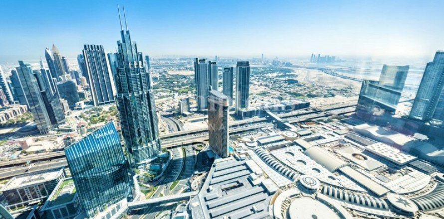 Appartement à Burj Khalifa, Dubai, 2 chambres, 177.352 m², № 111225