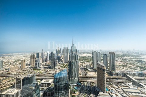 Appartement à Burj Khalifa, Dubai, 2 chambres, 177.35182700 m², № 111225 - photo 2
