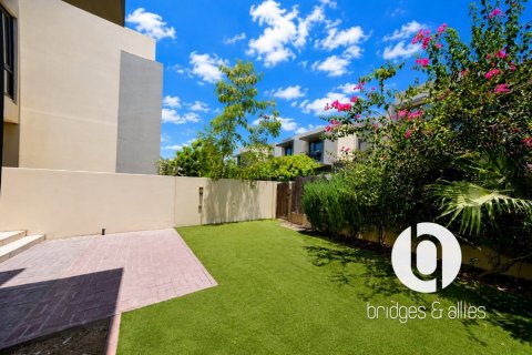 Villa en Dubai Hills Estate, Dubai, 3 dormitorios, 209 m², № 111226 - foto 30
