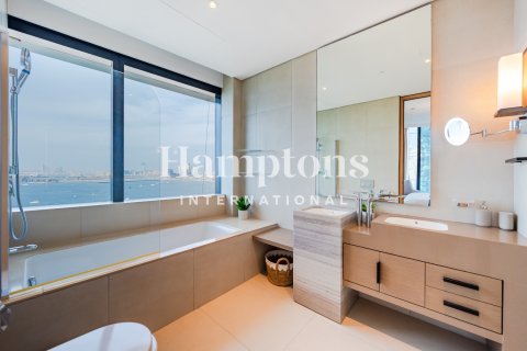 Apartment in Jumeirah Beach Residence, Dubai 3 bedrooms, 180.13891700 sq.m. № 111221 - photo 5