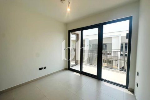 Снять в аренду таунхаус в Tilal Al Ghaf, Дубай: 3 спальни, 146м², № 57611 - фото 6