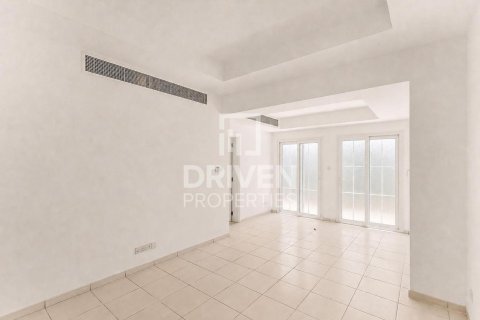 Villa in Springs 4, The Springs, Dubai 3 bedrooms, 343 sq.m. № 136566 - photo 2