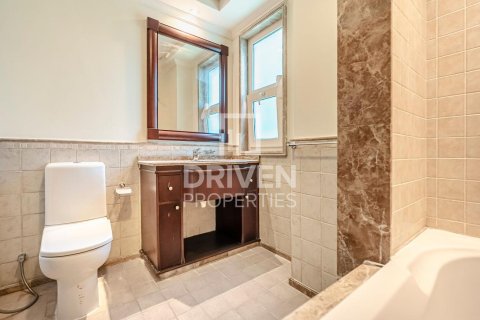 Villa in Victory Heights, Dubai Sports City, Dubai 5 bedrooms, 541.9 sq.m. № 136565 - photo 22