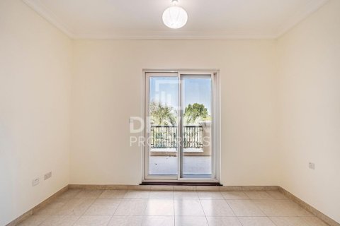 Villa in Victory Heights, Dubai Sports City, Dubai 5 bedrooms, 541.9 sq.m. № 136565 - photo 11