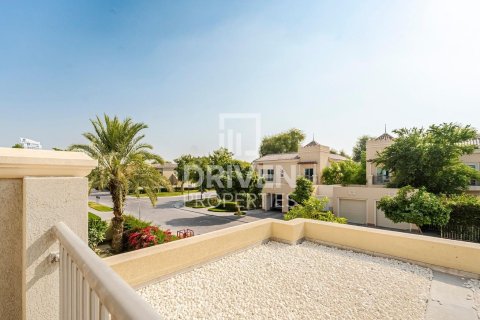 Villa in Victory Heights, Dubai Sports City, Dubai 5 bedrooms, 541.9 sq.m. № 136565 - photo 27