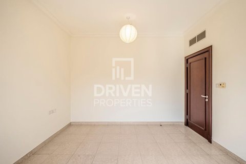Villa in Victory Heights, Dubai Sports City, Dubai 5 bedrooms, 541.9 sq.m. № 136565 - photo 16