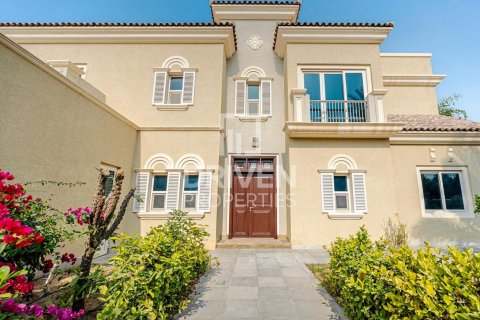 Villa in Victory Heights, Dubai Sports City, Dubai 5 bedrooms, 541.9 sq.m. № 136565 - photo 26