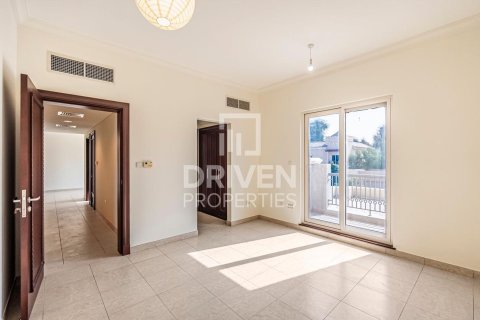 Villa in Victory Heights, Dubai Sports City, Dubai 5 bedrooms, 541.9 sq.m. № 136565 - photo 15